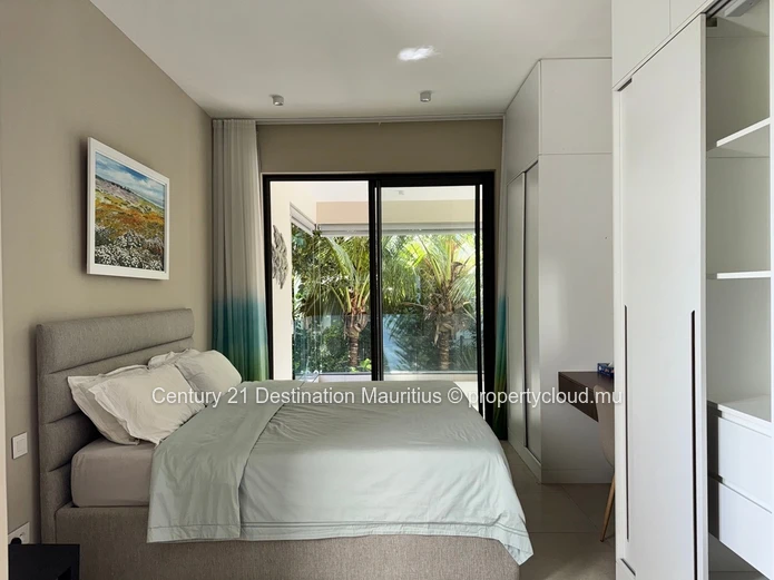 PRICE REDUCED | Rare Private Garden Apartment at Le Savoy - Foreign Buyers Welcome