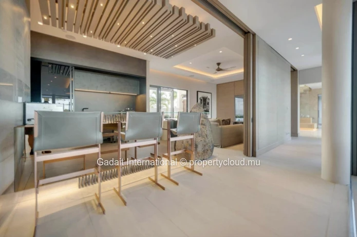 Villa de Prestige avec Vue sur le Golf à Louer à Anahita – 35 000 EUR / mois