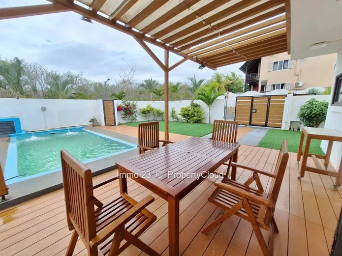 House / Villa - 3 bedrooms - Flic en Flac - Ref. MA96213LO