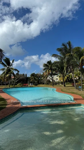 Maison individuelle 3 chambres avec piscine & jardin – Résidence Azure Bleu
