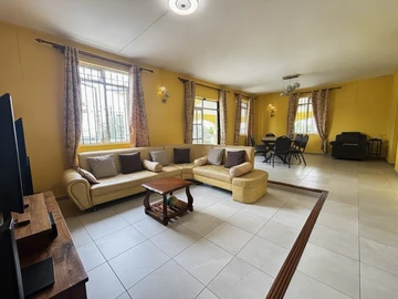 4 Bedroom Villa