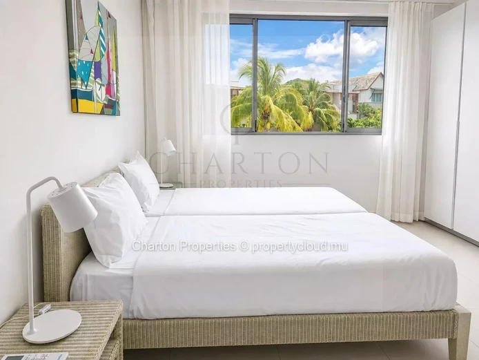 Appartement contemporain de 3 chambres avec vue sur la rivière et le lagon