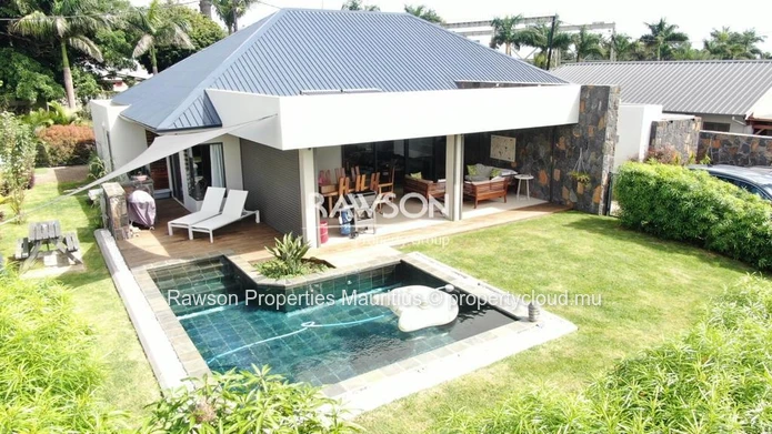 Villa 4 Chambres | Piscine Privée | Smart City De Beau Plan | Citoyens Mauriciens