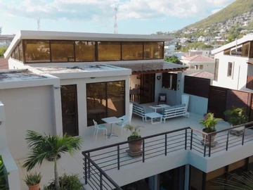 4 Bedroom Apartment