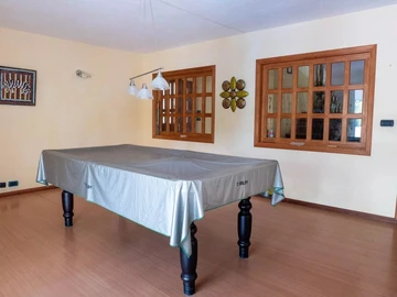5 Bedroom Villa