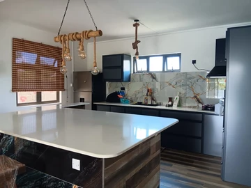 5 Bedroom Villa