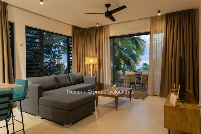 Magnificent 3-bed apartment in residence in a quiet area.