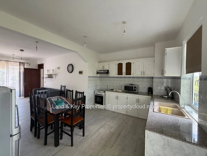     3-Bed Duplex with Rooftop | Walk to the Beach