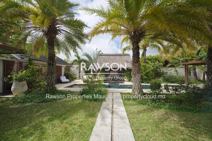 Villa For Sale In A Gatered Estate