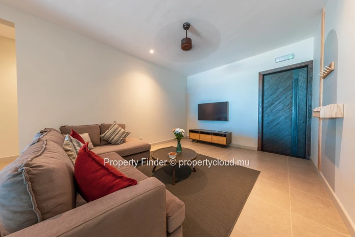 Beachfront 3-Bedroom Apartment with Beach & Mountain Views – West Coast Mauritius