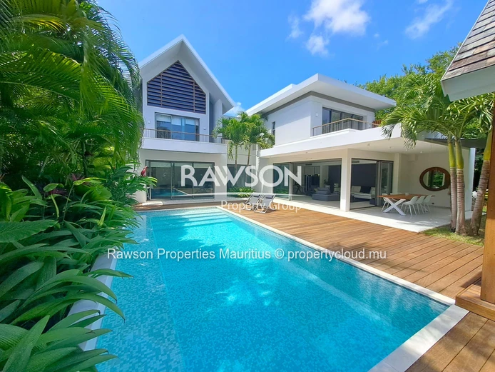 Villa 4 Chambres | Piscine | Golf Estate | Scs | Accessible Aux Étrangers | €