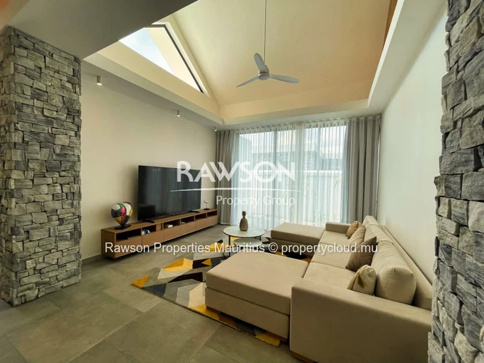 4 Bedroom Luxury Villa | Pool & Garden | Péreybère | Accessible To Foreigners | €
