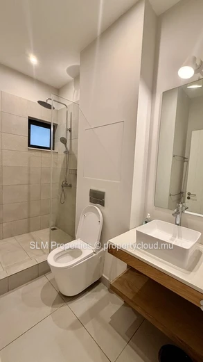 Appartement moderne de 3 chambres au rez-de-chaussée à vendre à Moka
