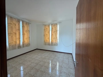 10 Bedroom House