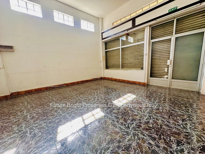Prime Commercial Space For Rent – Allée Brillant, Floréal