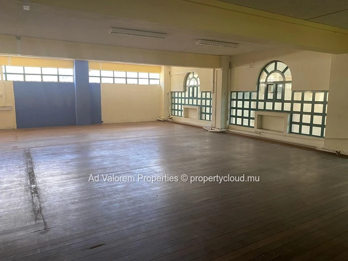 Espace commercial à vendre dans la Capitale.
