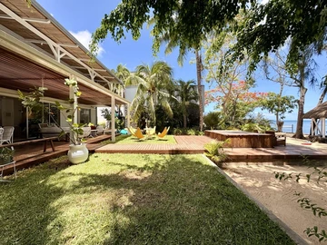 6 Bedroom Villa