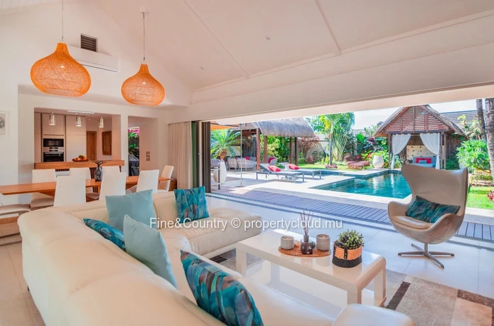 For Sale: Stunning Home in Clos du Littoral