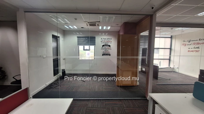 Office for rent in Ebene -  Premium Office Floor 