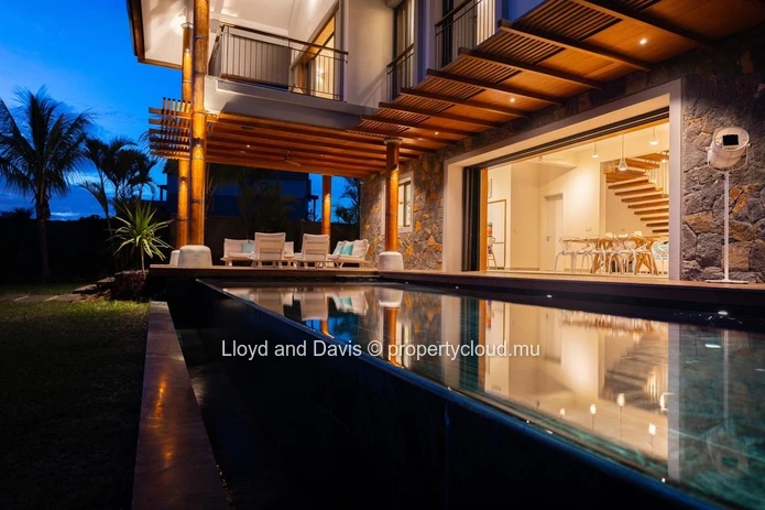 Exceptional Villa | La Balise Marina, Rivière Noire, Mauritius
