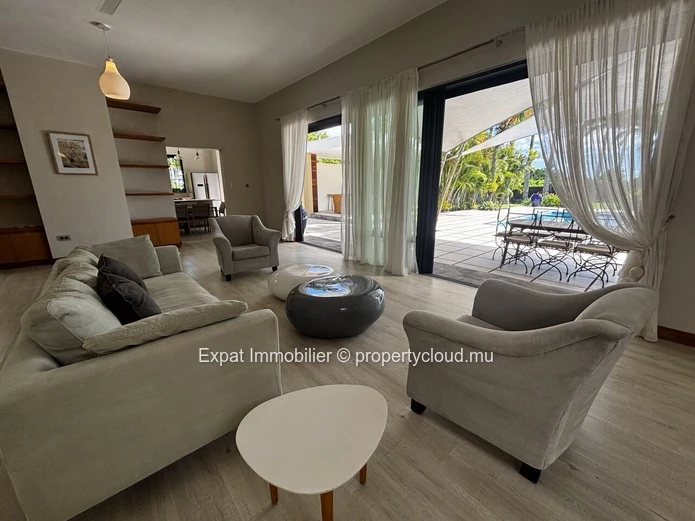 Spectacular 400 M² Villa Set In 6,000 M² Of Landscaped Gardens – Daruty Forest
