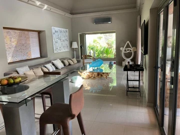 5 Bedroom Villa