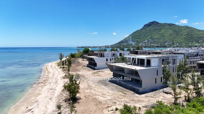Apartment - 3 Bedrooms - 255 m²