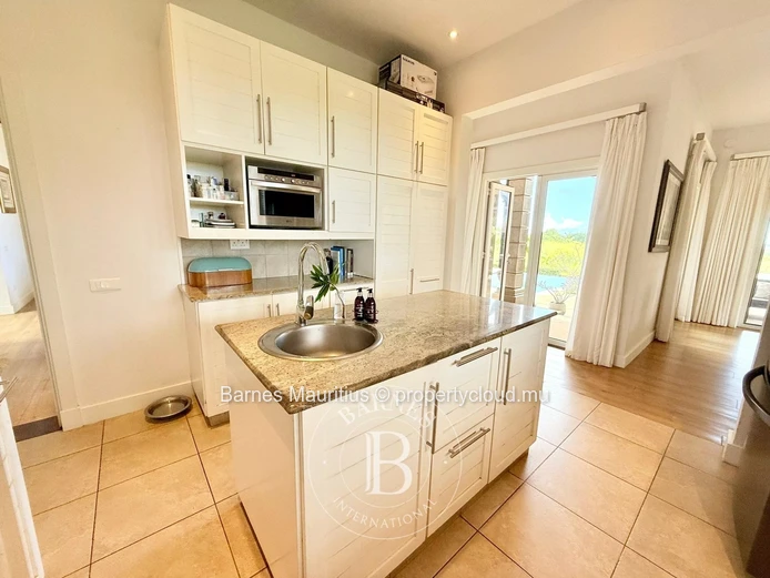 BEL OMBRE – Villa on Golf Course with Sea View – 4 Bedrooms