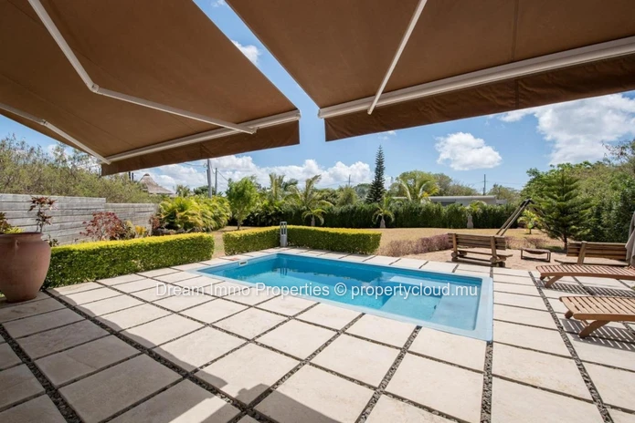 Belle Villa Sur Un Grand Terrain De 1 400 M² Proche De Grand Baie - Ile Maurice