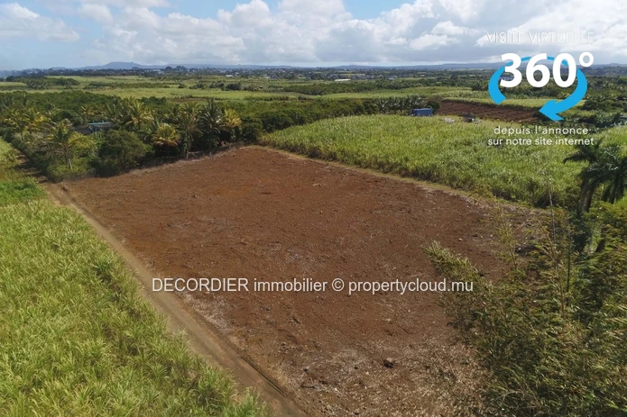 Terrain agricole à vendre – Deux Bras