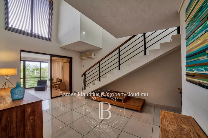 BLACK RIVER - 4 bedrooms sea view penthouse