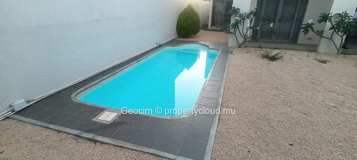 Flic en Flac Morc Palmyre fully furnished 3 bedrooms house. Terrace Swimmingpool. Roof Top. Garage. Parking. Availabl... (Sole Mandate)