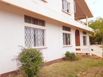 Maison de 6 Chambres