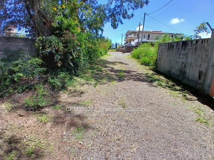 12.5 perches Residential Land for Sale in Péreybère