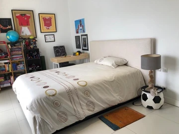 5 Bedroom Villa