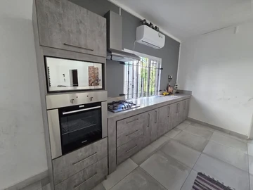 4 Bedroom Villa