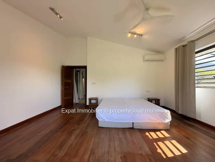 Prestigious 4-Bedroom Villa for Rent – Les Salines Pilot, Black River