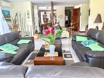5 Bedroom Villa