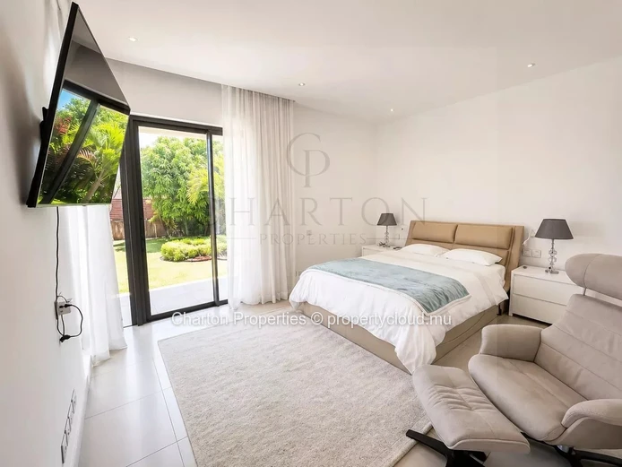 Villa contemporaine de 3 chambres avec vaste jardin paysager et piscine privée au cœur du Nord de l'Île Maurice