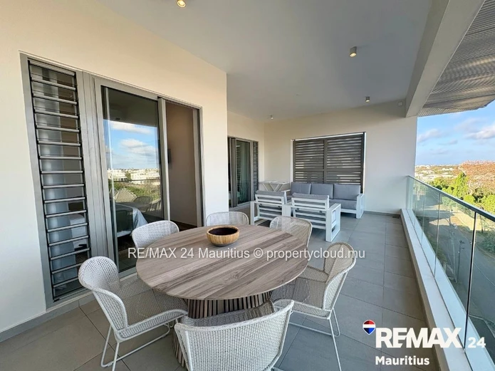 Luxury Penthouse for Sale at Pereybere