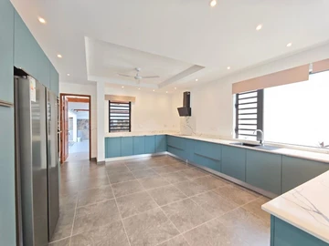 4 Bedroom Villa