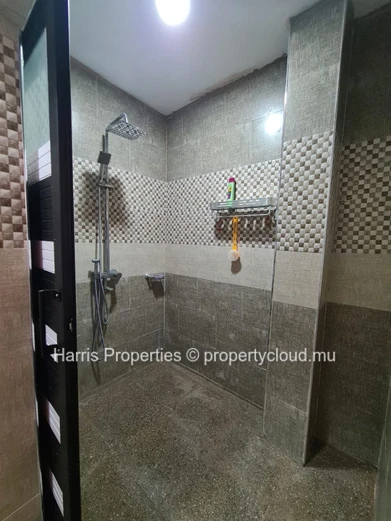 For Sale – Elegant & Spacious 5,000 ft² Home | Rs.