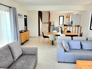 4 Bedroom Villa