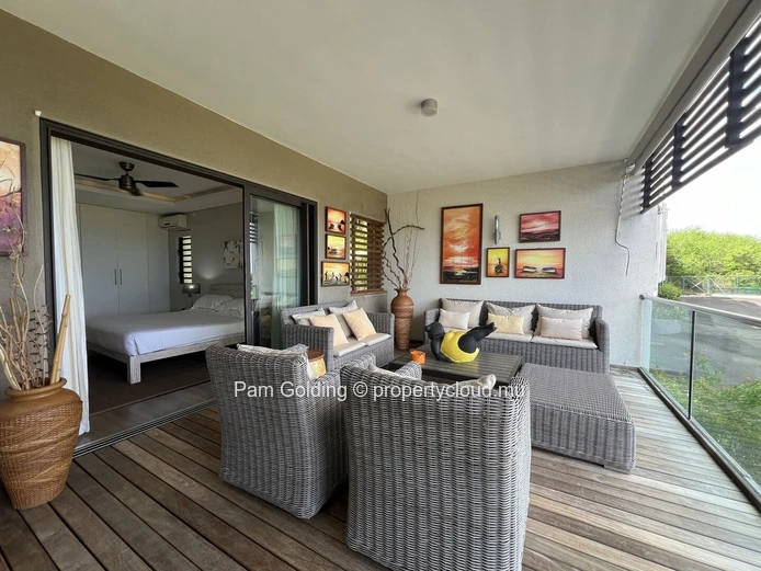 Appartement à vendre à Rivière Noire, 3 chambres, 240m² avec piscine commune