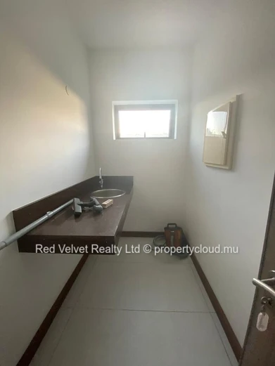 Luxueux penthouse en duplex à vendre à Sodnac, Quatre Bornes