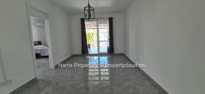 Beautiful individual duplex villa for rent in a pleasant and sought-after area of Grand Baie