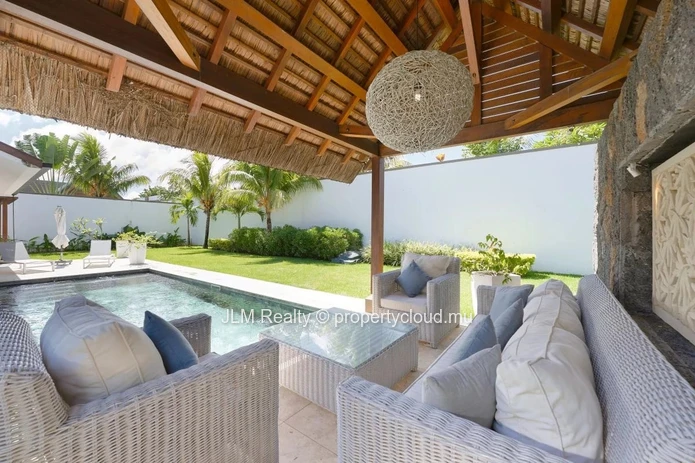 Villa Meublée avec Piscine à Vendre à Grand Baie, Île Maurice