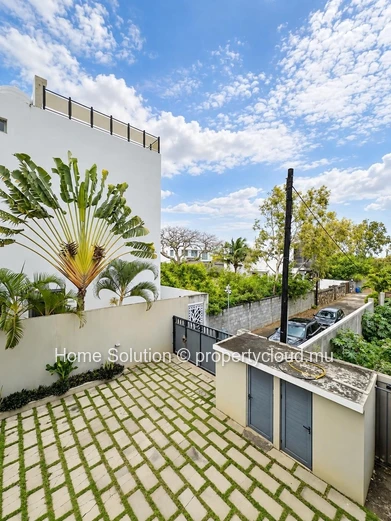 Duplex À Mont Choisy 3 Chambres