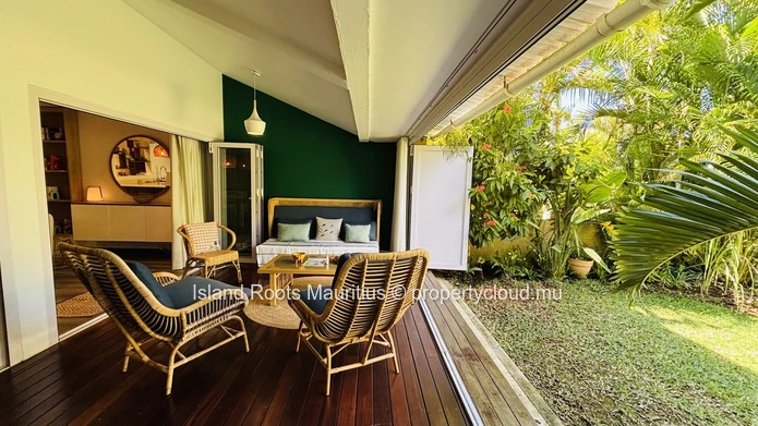 Duplex de 3 chambres à Bain Boeuf, non loin de la plage publique.