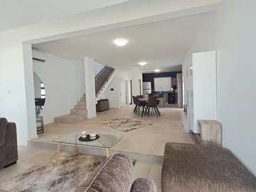 3 Bedroom Townhouse, Duplex